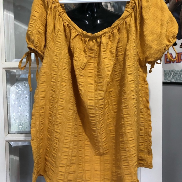 Mustard off shoulder top - Picture 3 of 5